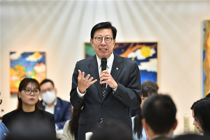 박형준 시장, 부산문화예술의 미래세대와 열띤 소통·공감!